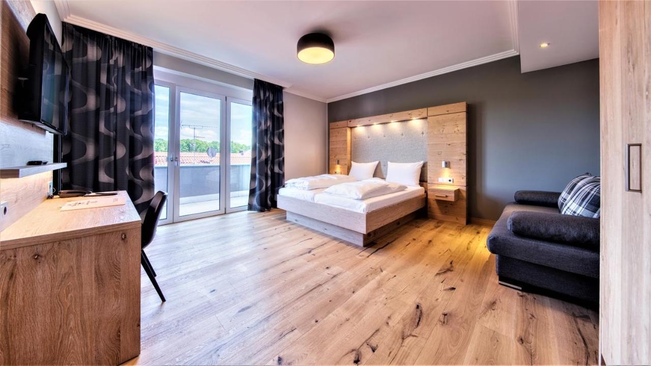 Heuboden Hotel Heu.Loft Freiburg Umkirch Kültér fotó